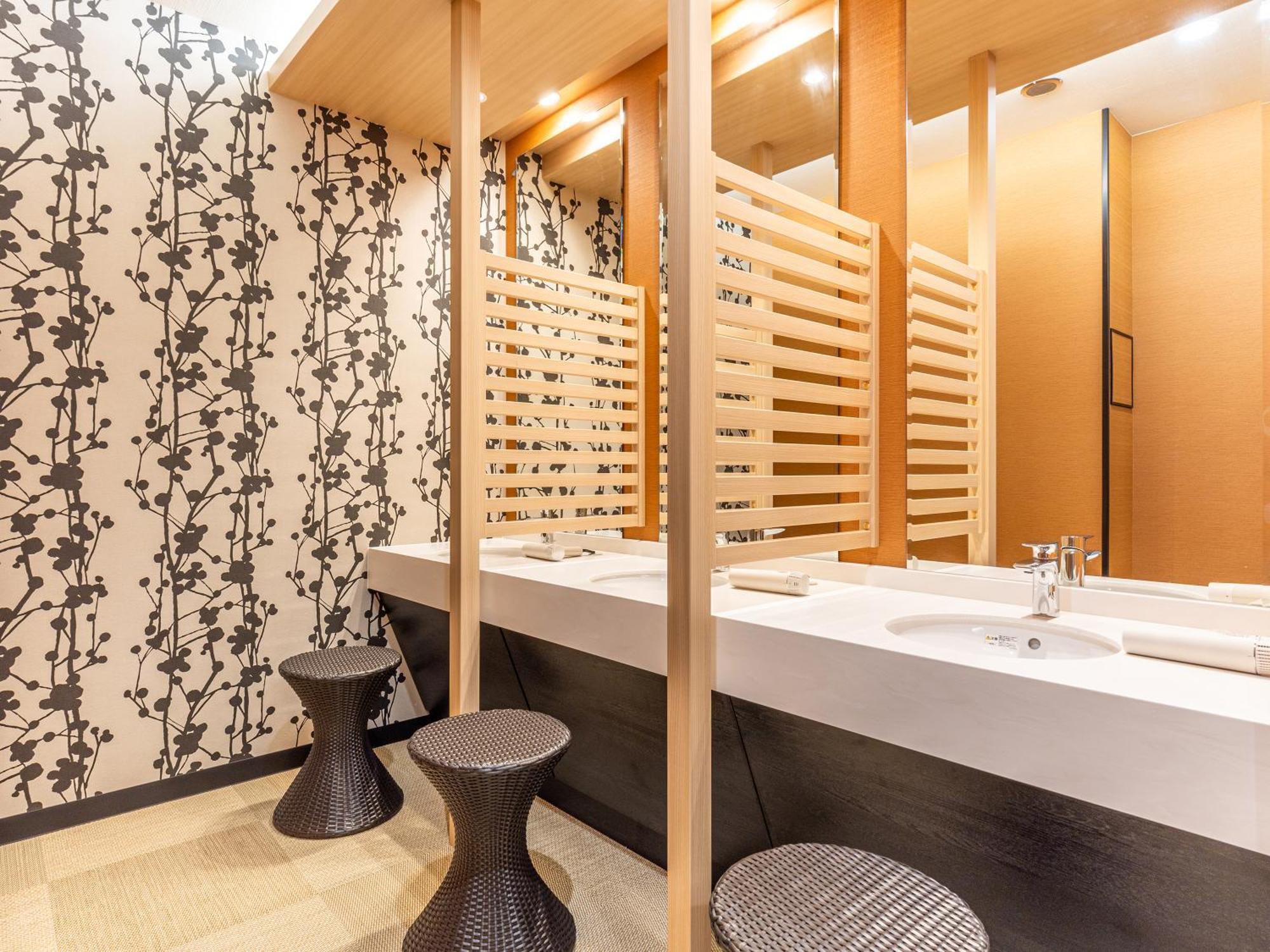 Apa Hotel Hiroshima Ekimae Shinkansenguchi Bagian luar foto