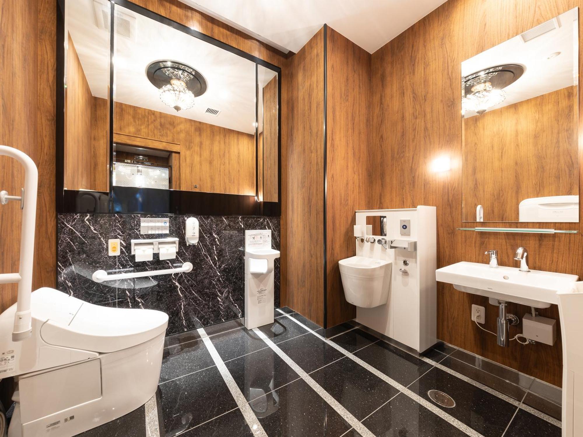 Apa Hotel Hiroshima Ekimae Shinkansenguchi Bagian luar foto